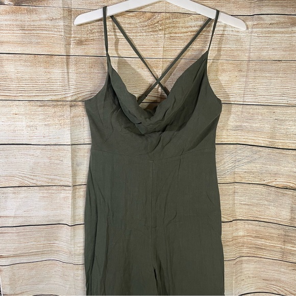 Who I Am cowl neck relaxed jumpsuit crisscross back olive green Size 10 - Picture 8 of 14